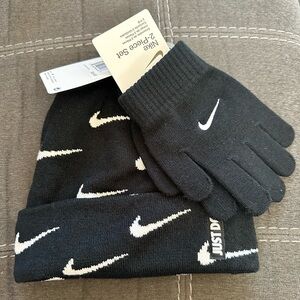 Nike Black Beanie and Gloves Set Hat